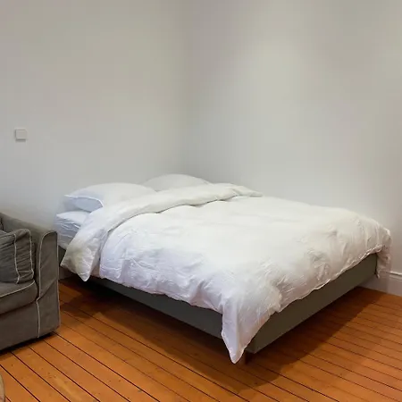 La - Proche Et Commerces A Apartman
